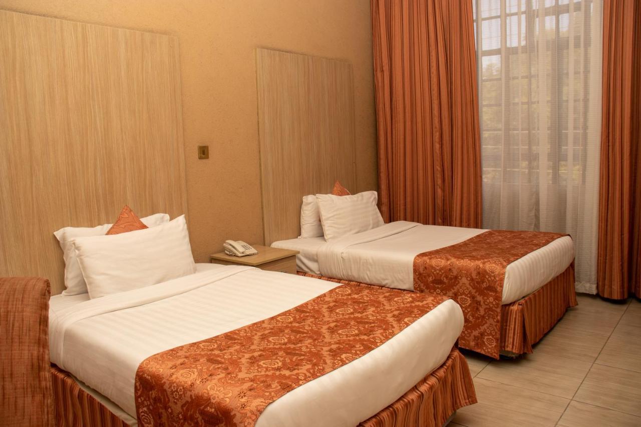 Hotel Waterbuck Nakuru Dış mekan fotoğraf