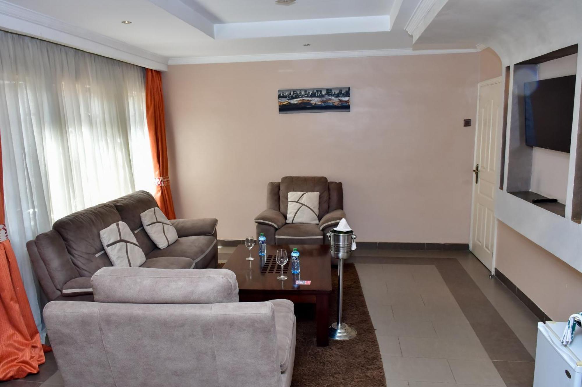 Hotel Waterbuck Nakuru Dış mekan fotoğraf